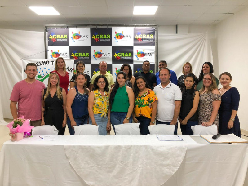 CONSELHEIROS TUTELARES TOMAM POSSE